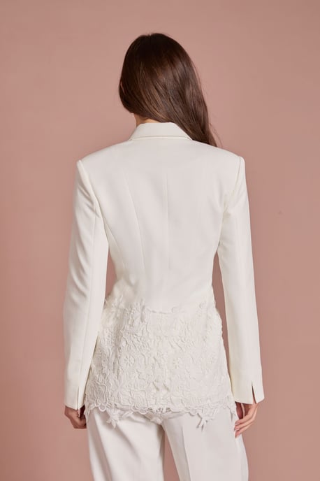 Single Breasted Lace Trim Fitted Blazer - Image 3