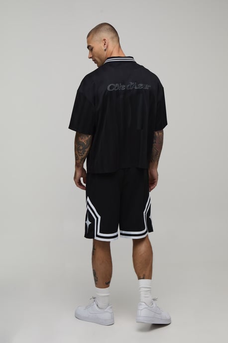 Mid Length Mesh Tape Detail Basketball Shorts - Image 2
