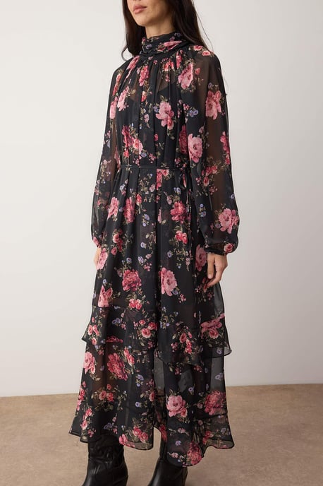 Zwarte maxi-jurk voor dames, geschikt voor avond- of dagelijks gebruik. - Image 2