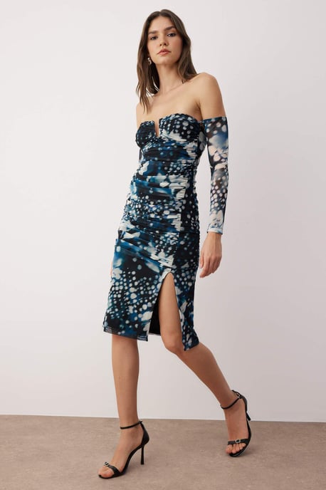 Zeer kleurrijke abstracte midi-jurk voor dames, nauwsluitend model - Image 1