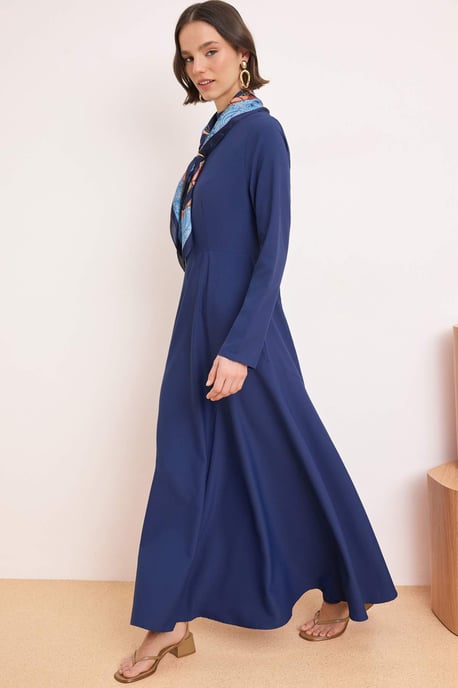 Marinblå platt maxiklänning med hijab-motiv för kvinnor - Image 4