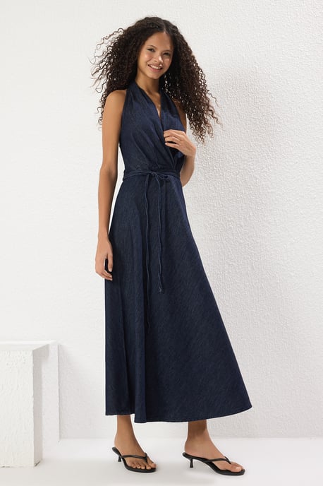 Marineblauwe, rechte, mouwloze maxi-jurk voor dames, geschikt voor dagelijks gebruik. - Image 4