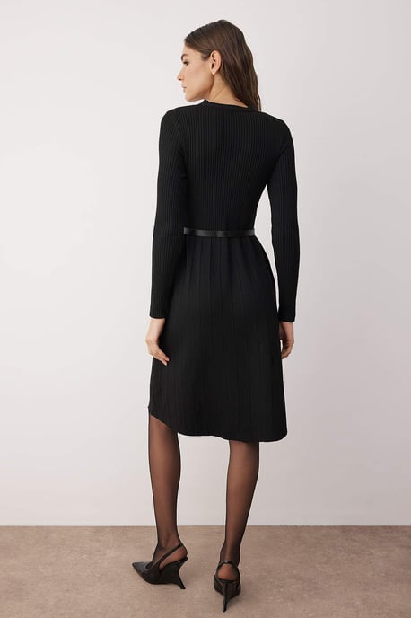Damklänning med färgblock, midilängd, casual/avslappnad shiftklänning - Image 3