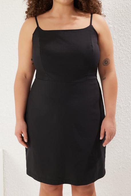 Curve Damklänning med mini-utsmyckning, spaghettiband, casual, avslappnad passform, plus size - Image 2