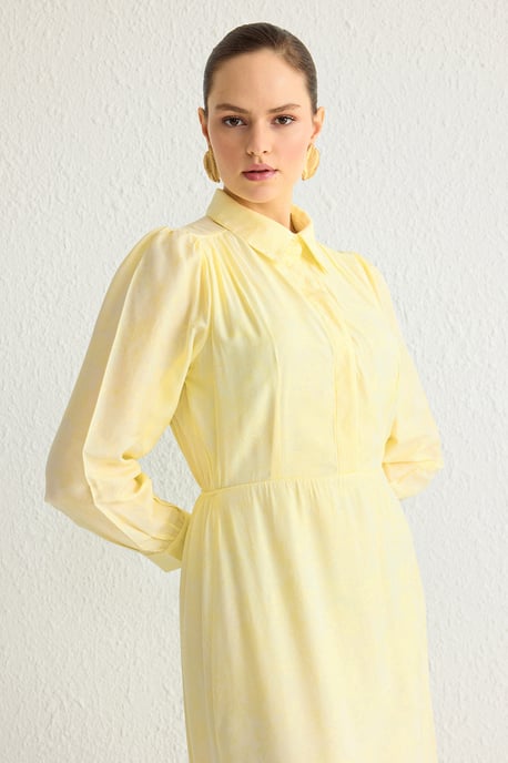 Klänning med gul hijab - Image 4
