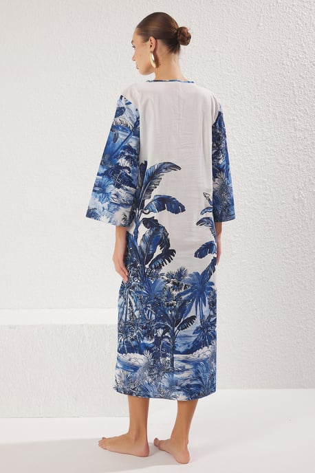Damesjurk in zeer kleurrijke, bedrukte midi-lengte, oversized model, perfect voor op het strand. - Image 3