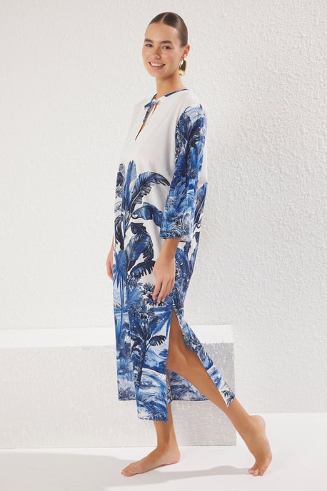 Damesjurk in zeer kleurrijke, bedrukte midi-lengte, oversized model, perfect voor op het strand. - Image 4