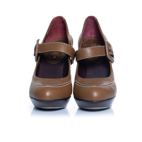 Celine, Leather platform pump with strap in brown - Image 5