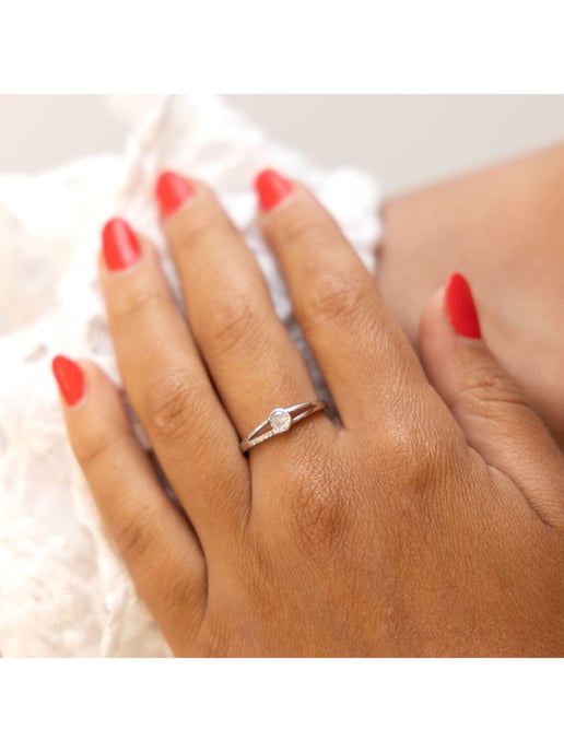 Fascination by Ellen K. Ring Gold 375 with white zirconia - Image 4