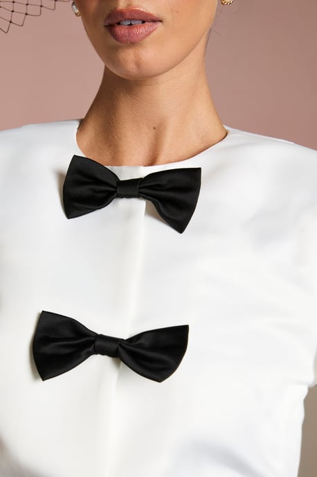 Lisa Tan Structured Satin Bow Front Jacket - Image 5