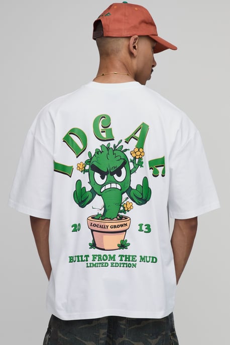 Collector's Edtn Daisy Print Oversized Pocket T-shirt - Image 1