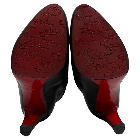 Christian Louboutin Mandelformade Långstövlar i Svart Läder - Image 5