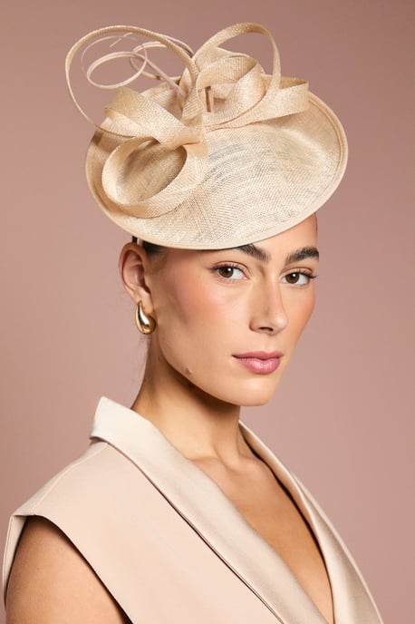 Side Facing Structured Fascinator - Image 2
