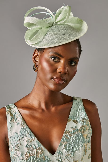Side Facing Structured Fascinator - Image 1