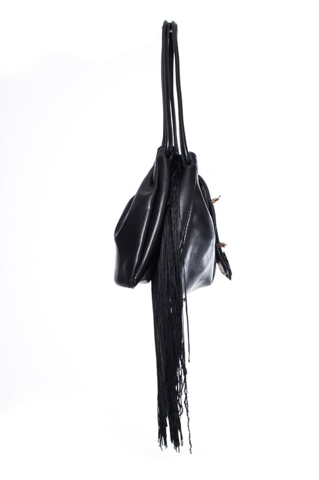 Emporio Armani, vintage zwarte leren handtas met franjes. - Image 5