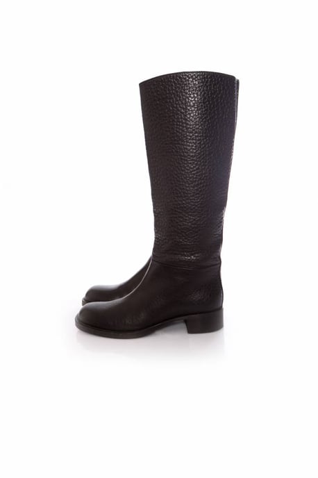 Prada, zwarte laarzen van generfd leer. - Image 2
