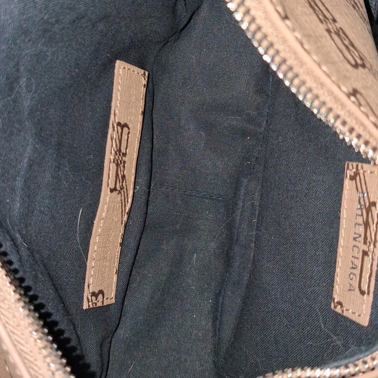 Balenciaga Monogram Le Cagole Mini Axelremsväska i Beige Belagd Canvas - Image 5