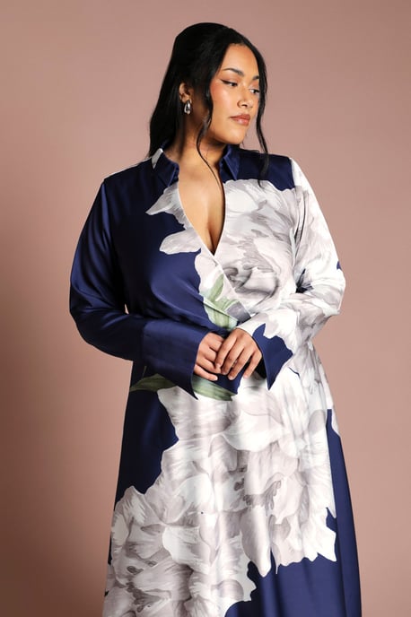 Plus Placement Print Wrap Front Gown - Image 4