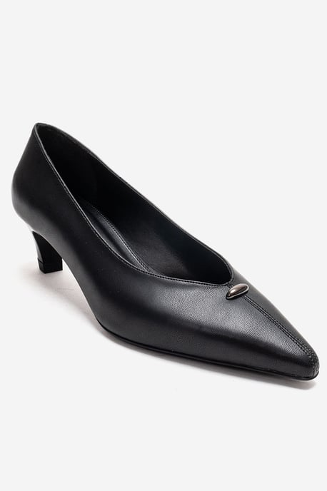 Versay Spetsig Tå Kitten Heel Pump - Image 3