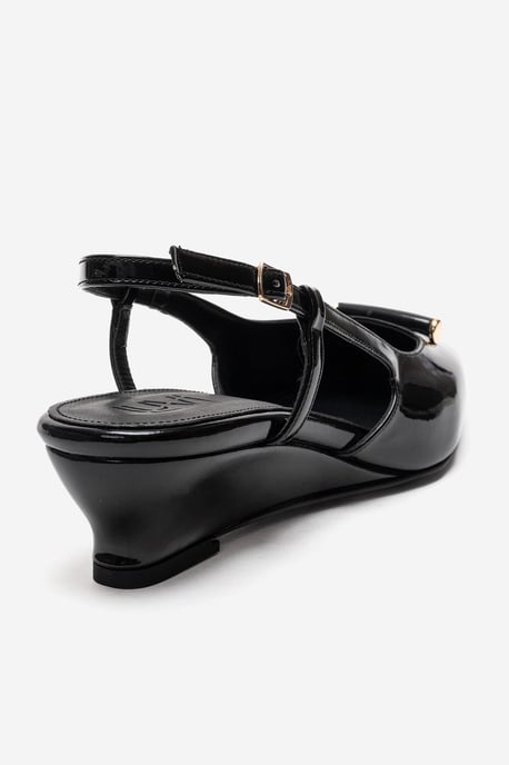 Vhea Slingback Pump - Image 5
