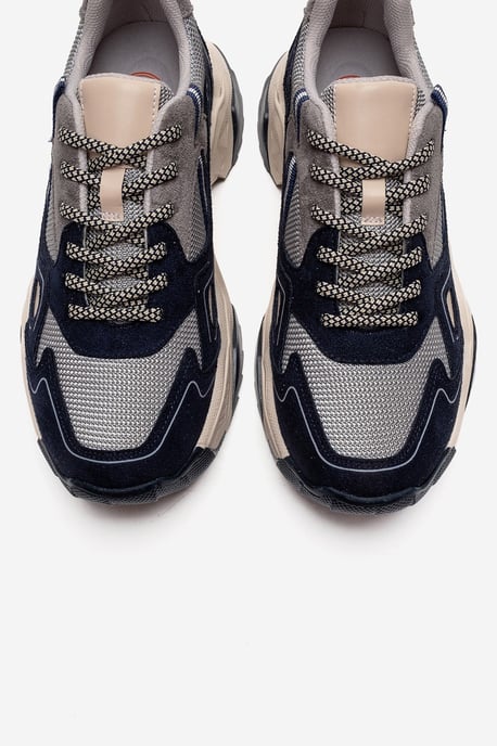 Pleur Fashion Sneaker - Image 2