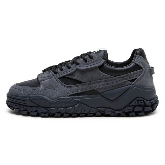 Men's Ellesse Luxe EL42 Lace-Up Lug Sole Sneakers in Black - Image 2