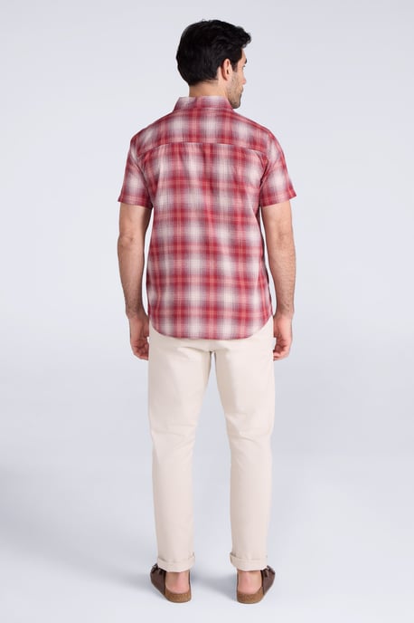 'Weekender' Men's Short Sleeve Shirt 100% Cotton Lightweight Breathable Top Red - Image 4