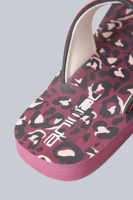 'Swish' Women's Flip Flops with Soft Padded Upper Straps Slip-on Beach Sandals Light Pink - Image 5