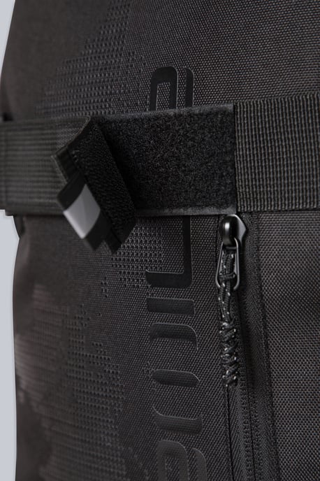 'Axle Skater' Unisex Backpack with Padded Airmesh Back Everyday Bag Black - Image 5