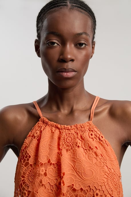 Petite Lace Halter Woven Midi Dress - Image 3
