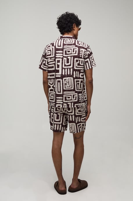 Textured Geometric Printed Regular Shirt & Relaxed Short Set - Image 2