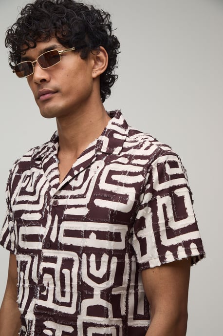 Textured Geometric Printed Regular Shirt & Relaxed Short Set - Image 3