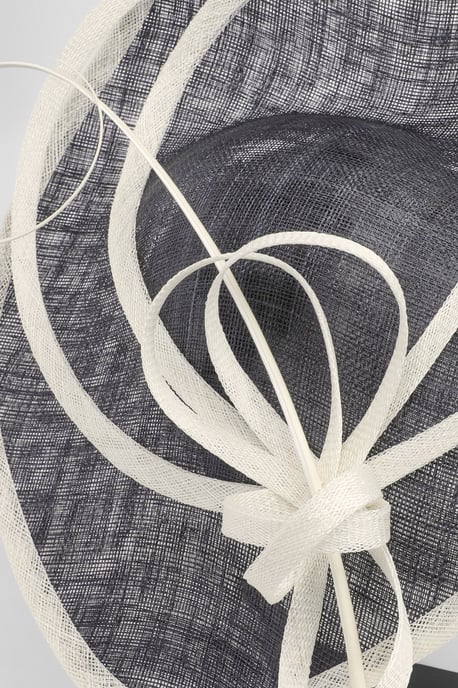 Large Teardrop Quill Detail Fascinator - Image 3