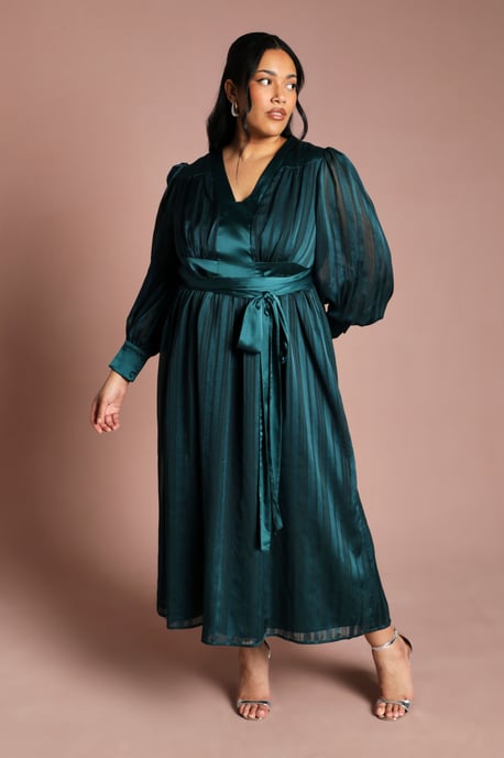 Plus Size Stripe Jacquard Maxi Vee Dress - Image 1