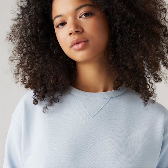 Women's Levis Heritage Crew Neck Long Sleeve Drop Shoulder Sweatshirt in Niagara Mist - Image 4