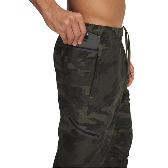 Men's Under Armour Unstoppable Solid Patterned Combat Pants in .Green - Image 3