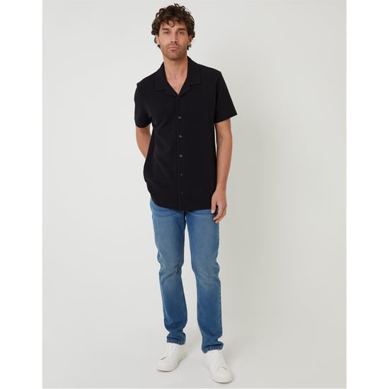 Men's Threadbare Embley Relaxed Fit Short Sleeve Shirt in .Black - Image 2