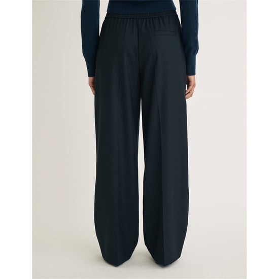 Women's Nobodys Child James Solid Wide Leg Trousers in Black - Image 4