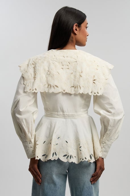 Cutwork Button Collar Detail Woven Blouse - Image 4