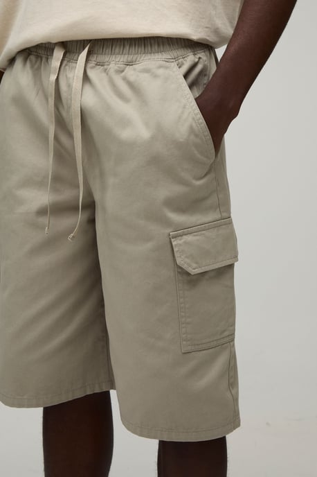 Baggy Fit Elasticated Twill Cargo Shorts - Image 3