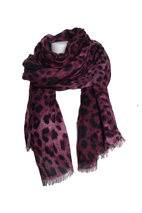 Dolce & Gabbana, leopard printed scarf in purple - Image 1