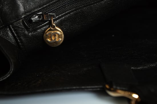 Chanel, Grand shopper in black lambskin leather - Image 5
