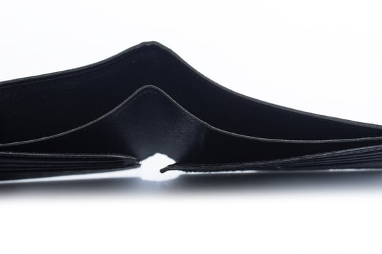 Louis Vuitton, black grained leather wallet with LV - Image 5