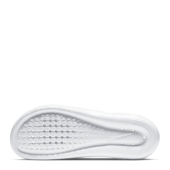 Men's Nike Victori Shower Sliders in White/Black - Image 4