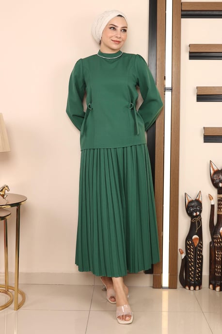 Pleated Skirt Suit Emerald - Image 2
