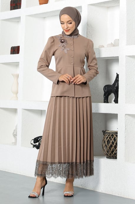 Lace Detailed Skirt Suit Mink - Image 2