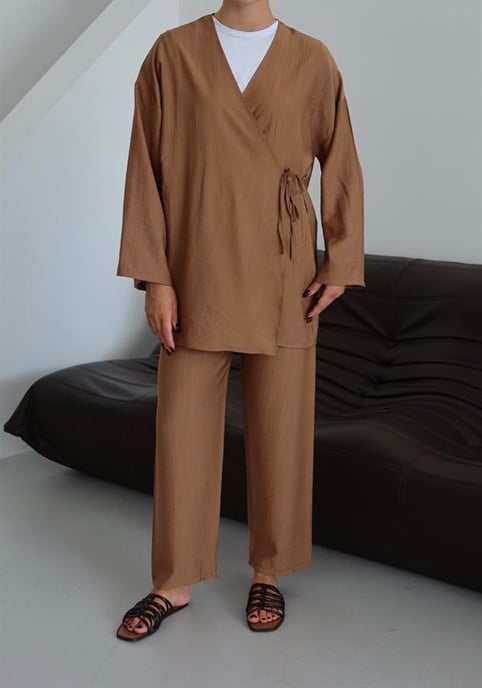 Crinkle Textured Kimono Suit Brown - Image 5