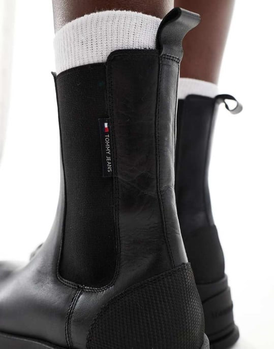 Tommy Jeans urban flatform chelsea boots in black - Image 4