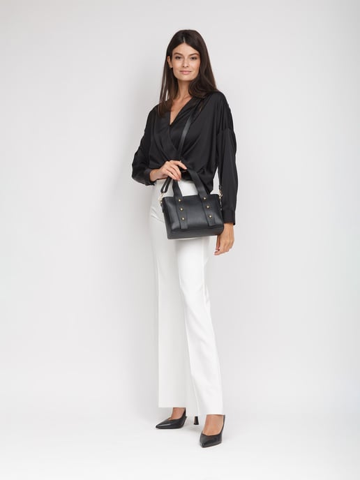 Giulia Monti Schoudertas Zwart - Image 4