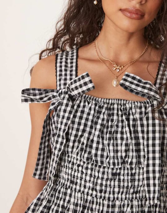 Nobody's Child Dallas bow detail midi dress in micro mono gingham - Image 3